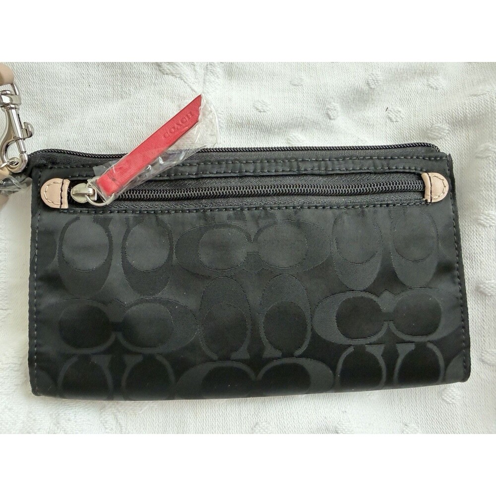 Coach Black Signature Nylon Wristlet Wallet Hot Pink And Black NWT - Picture 2 of 8
